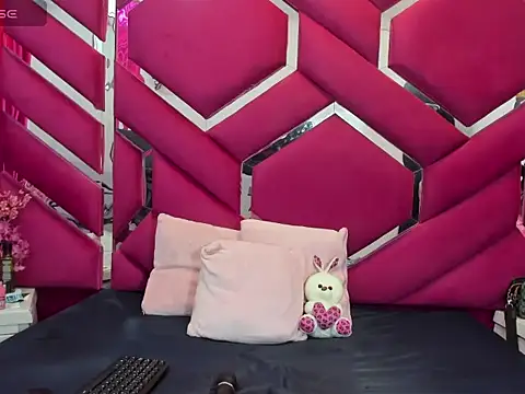 Snapshot of Emmy_Sweet_69 chatting on 06-03-26, 01:36 Emmy Sweet 69 online show from 06-03-26, 01:36