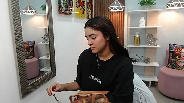 Snapshot of _Lucy_Grey_ chatting on 06-03-26, 11:13 Lucy Grey online show from 06-03-26, 11:13