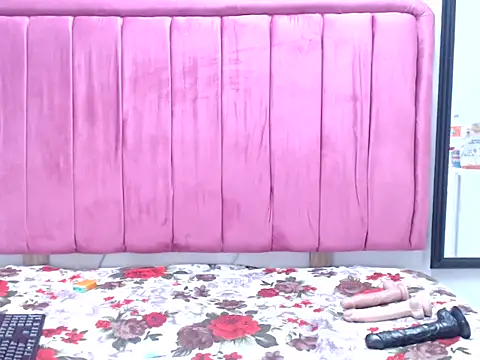 AmberDiamondMMXXX online show from 06-03-26, 02:33