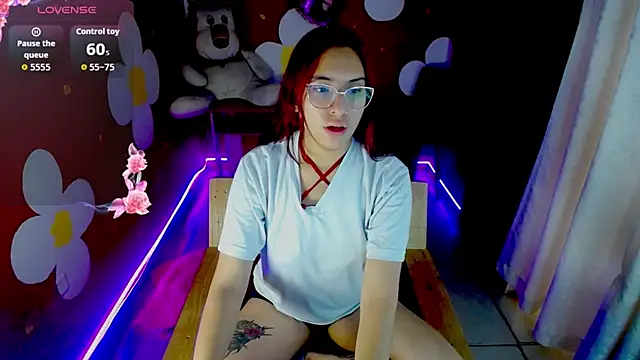 ashly litlle online show from 06-04-26, 07:20