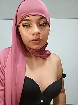 Snapshot of Samira_1 chatting on 07-02-26, 11:22 Samira 1 online show from 07-02-26, 11:22