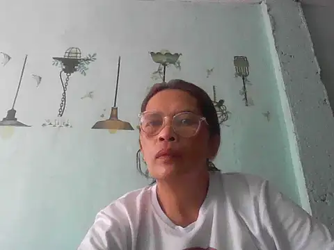 momshe2026 online show from 06-14-26, 07:10