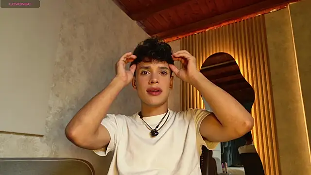 Ander asford77 online show from 06-11-26, 12:36