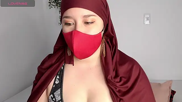 Snapshot of Hahnah_blueX chatting on 05-21-26, 04:25 Hahnah blueX online show from 05-21-26, 04:25