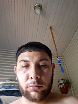 Snapshot of nufo409 chatting on 06-11-26, 12:32 nufo409 online show from 06-11-26, 12:32