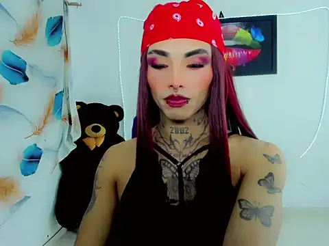 nebulla maqueen online show from 06-14-26, 02:24