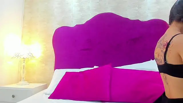 Snapshot of AlexaGill chatting on 06-13-26, 12:03 AlexaGill online show from 06-13-26, 12:03