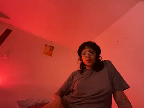 zoe secrets online show from 06-27-26, 12:48
