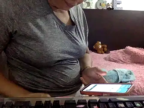 Snapshot of mommy-flabia chatting on 07-18-26, 01:54 mommy-flabia online show from 07-18-26, 01:54