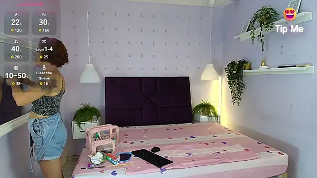 Sofiawonderr online show from 07-07-26, 10:14