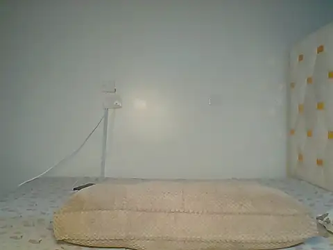 Im lolah online show from 06-15-26, 04:36