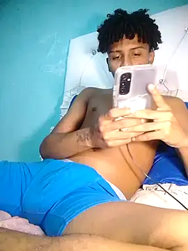Snapshot of Manu_poli chatting on 07-19-26, 02:26 Manu poli online show from 07-19-26, 02:26