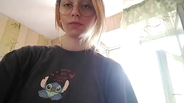 Snapshot of Michelllle chatting on 05-23-26, 09:46 Michelllle online show from 05-23-26, 09:46