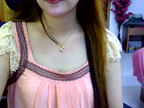 Snapshot of Adiba_Obu_20 chatting on 06-08-26, 04:40 Adiba Obu 20 online show from 06-08-26, 04:40