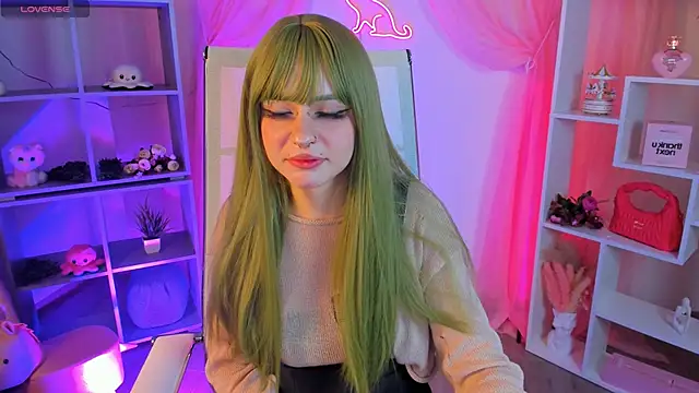 YunaLeaf online show from 05-25-26, 09:10