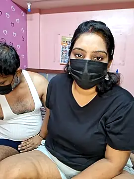 Snapshot of Hornyreshma chatting on 06-23-26, 11:30 Hornyreshma online show from 06-23-26, 11:30