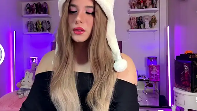 Snapshot of goldenangel_4u chatting on 06-14-26, 02:57 goldenangel 4u online show from 06-14-26, 02:57
