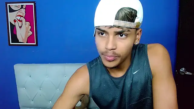 Angel foxc13 online show from 06-09-26, 03:51