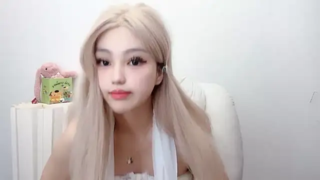 jiangjiang2005 online show from 06-16-26, 05:48