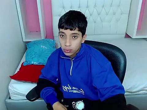 Snapshot of jl_brayan12 chatting on 05-23-26, 03:27 jl brayan12 online show from 05-23-26, 03:27