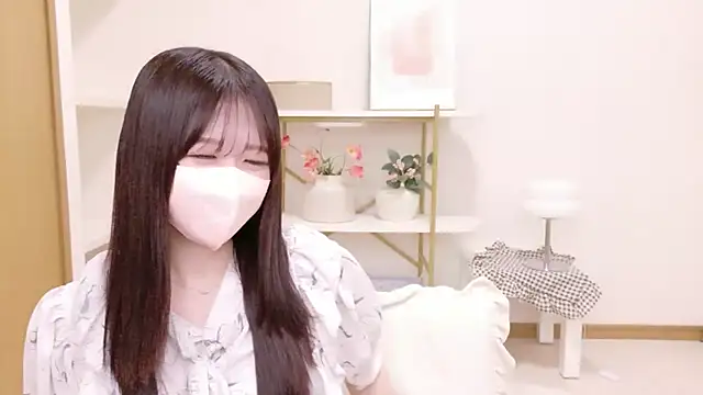Snapshot of Yuinyaaa chatting on 07-22-26, 10:40 Yuinyaaa online show from 07-22-26, 10:40
