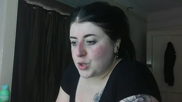 LucyLou31 online show from 07-31-26, 08:08