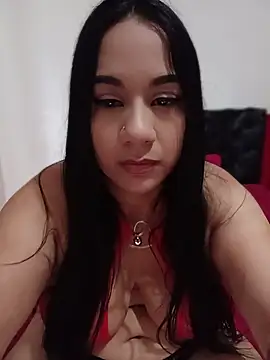 Snapshot of alessiavixen1 chatting on 07-09-26, 01:15 alessiavixen1 online show from 07-09-26, 01:15