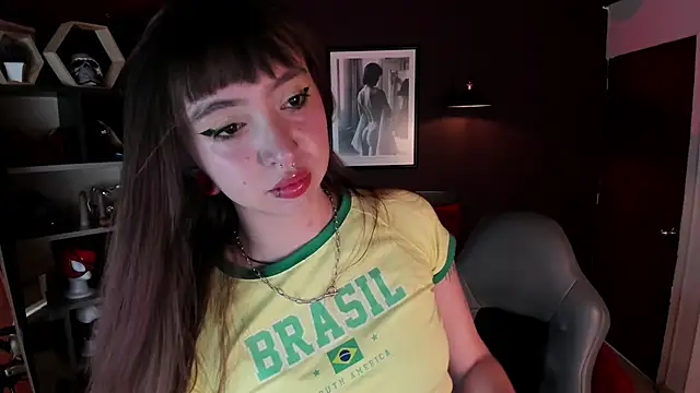 Scarlett  Cooper  1 online show from 06-15-26, 12:40