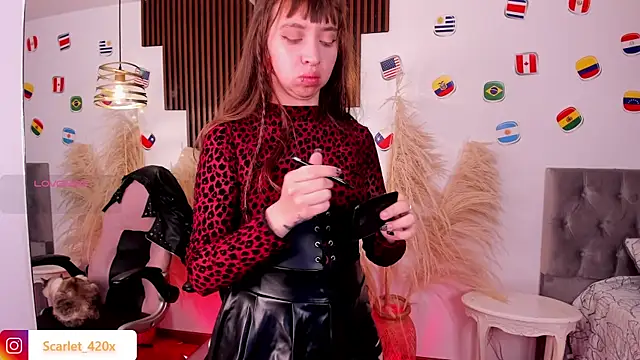 Scarlett  Cooper  1 online show from 07-08-26, 12:20