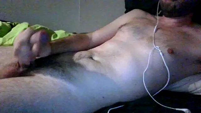 Snapshot of LaMainN chatting on 07-12-26, 10:39 LaMainN online show from 07-12-26, 10:39