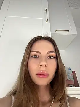 Snapshot of Ms_Luna_ chatting on 07-12-26, 09:33 Ms Luna online show from 07-12-26, 09:33