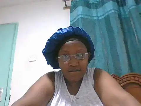 Snapshot of peacechloe chatting on 06-29-26, 07:36 peacechloe online show from 06-29-26, 07:36