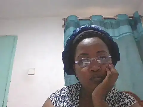 Snapshot of peacechloe chatting on 07-25-26, 07:39 peacechloe online show from 07-25-26, 07:39