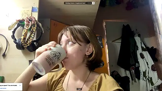 PlumedRolling online show from 05-25-26, 05:52