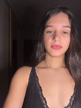 Snapshot of julhya_duarte chatting on 05-29-26, 05:11 julhya duarte online show from 05-29-26, 05:11
