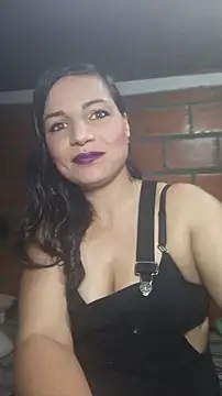 Snapshot of Marcella_single chatting on 06-12-26, 01:04 Marcella single online show from 06-12-26, 01:04