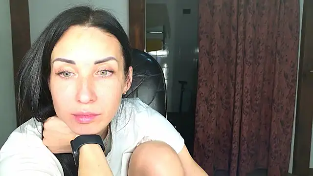 BouncySweety online show from 11-27-25, 08:11