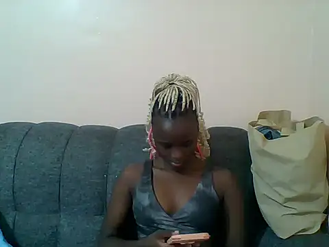 Snapshot of Beauty-Anka chatting on 06-25-26, 05:23 Beauty-Anka online show from 06-25-26, 05:23