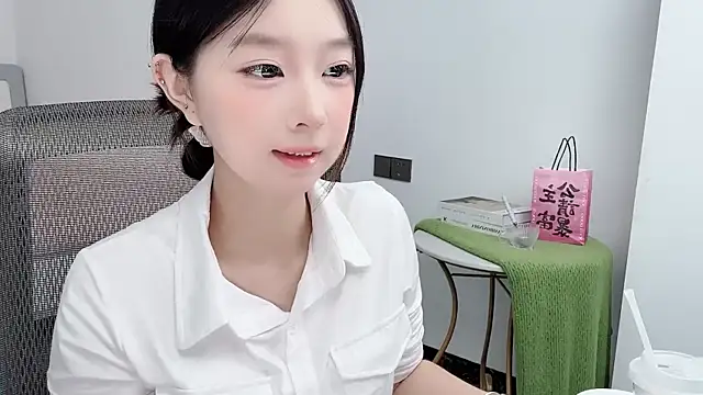 Yoyo33355 online show from 06-21-26, 03:20