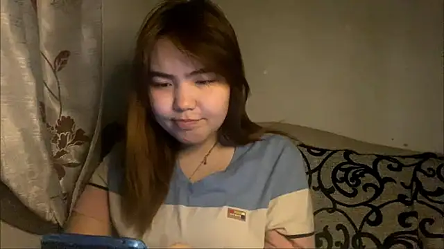 Molly Teddy online show from 06-04-26, 02:23