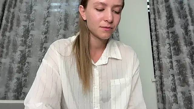 Snapshot of DanikaMory chatting on 06-24-26, 02:05 DanikaMory online show from 06-24-26, 02:05