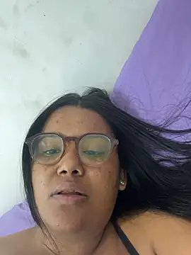 Eumileninha online show from 07-08-26, 04:11