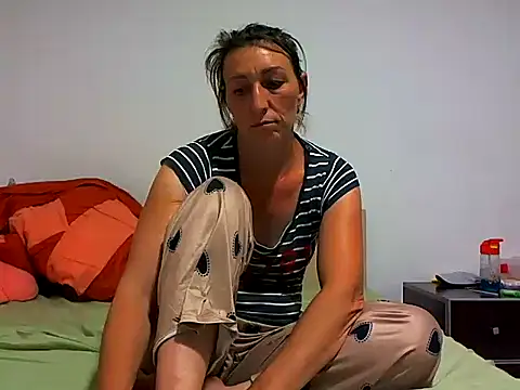 Snapshot of Kassandra06 chatting on 05-27-26, 08:06 Kassandra06 online show from 05-27-26, 08:06