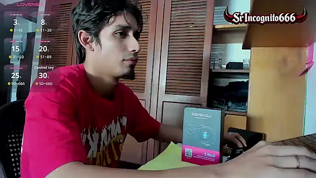 Snapshot of SrIncognito666 chatting on 07-10-26, 01:14 SrIncognito666 online show from 07-10-26, 01:14