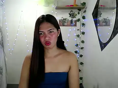 Snapshot of Bella_cum69 chatting on 06-13-26, 05:05 Bella cum69 online show from 06-13-26, 05:05