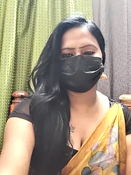 Snapshot of Meera_mia chatting on 06-11-26, 12:43 Meera mia online show from 06-11-26, 12:43