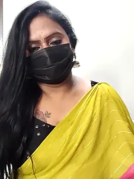 Snapshot of Meera_mia chatting on 06-18-26, 08:14 Meera mia online show from 06-18-26, 08:14