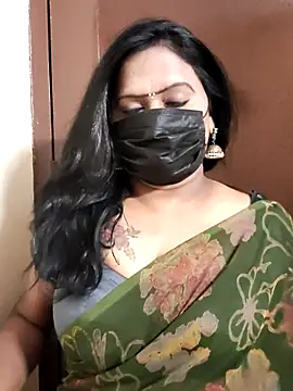 Snapshot of Meera_mia chatting on 07-15-26, 06:35 Meera mia online show from 07-15-26, 06:35