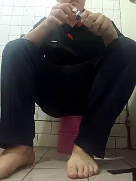 Eggyolk725 online show from 07-30-26, 01:04