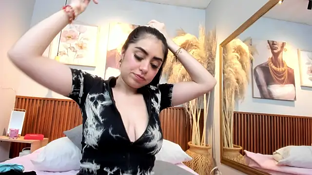 Snapshot of CARLA_FERRERM chatting on 07-11-26, 10:11 CARLA FERRERM online show from 07-11-26, 10:11